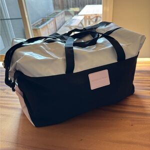 Victoria’s Secret - weekender duffel bag, collapsible